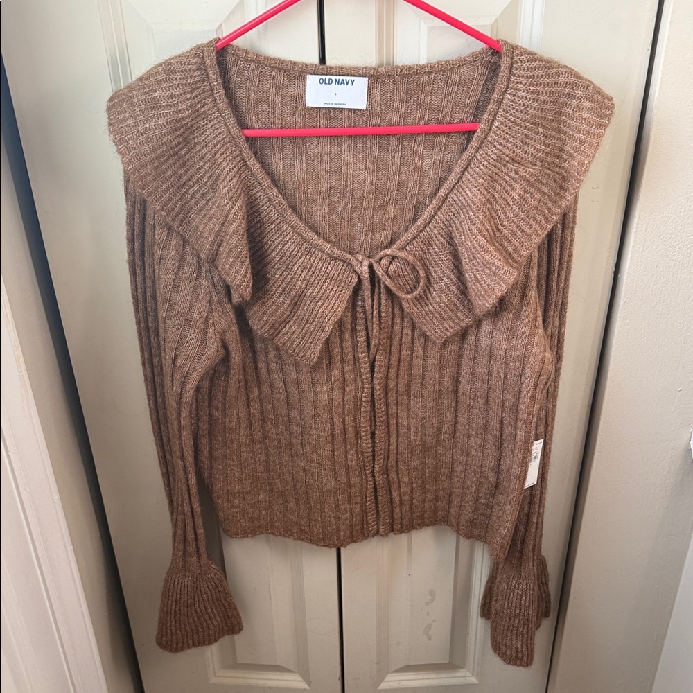 Old Navy Brown Ribbed Tie-Front V-Neck Sweater with Ruffle Collar
